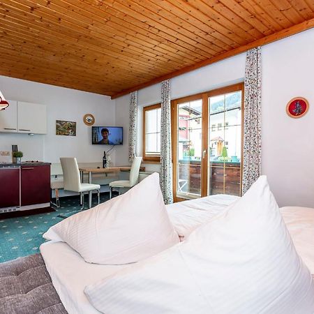 Appartements Dreimaederlhaus มาริอาอาล์ม อัม ชไตเนอร์เนินเมียร์ ภายนอก รูปภาพ