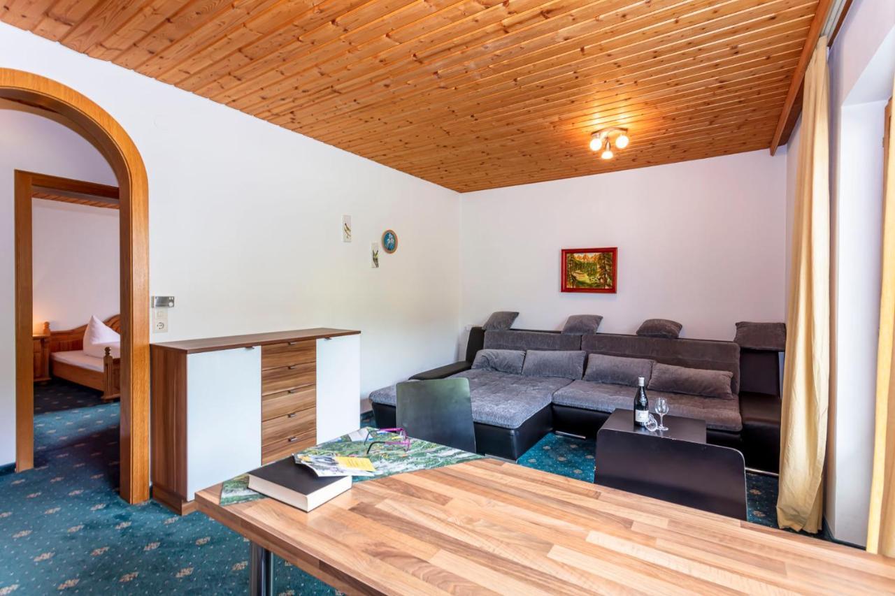 Appartements Dreimaederlhaus มาริอาอาล์ม อัม ชไตเนอร์เนินเมียร์ ภายนอก รูปภาพ