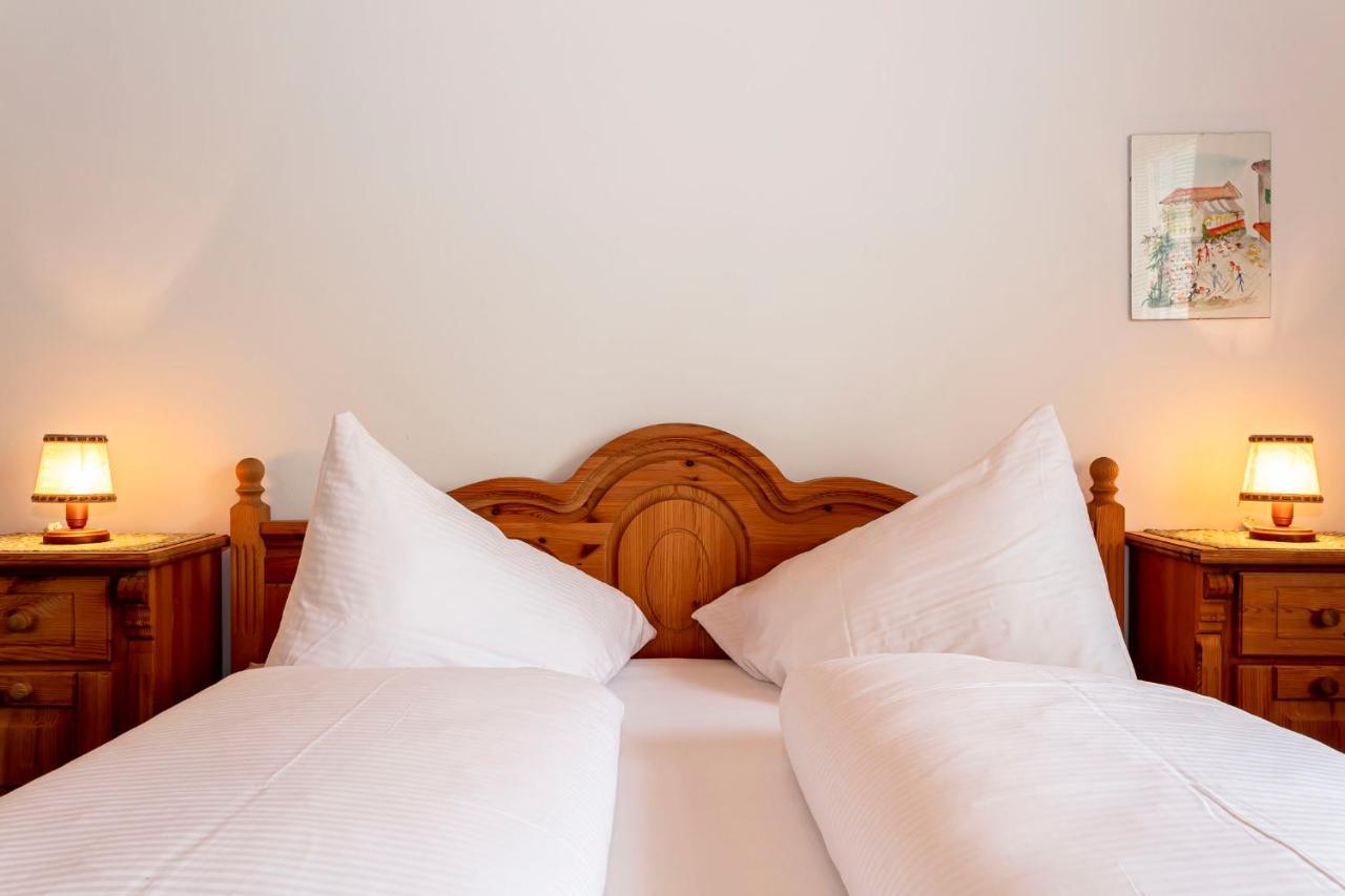 Appartements Dreimaederlhaus มาริอาอาล์ม อัม ชไตเนอร์เนินเมียร์ ภายนอก รูปภาพ